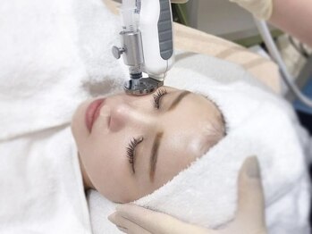 クリニカルボーテ 心斎橋院(CLINICAL BEAUTE)の写真/医療機関提携！話題のケアシス新導入★高濃度美容成分が肌深部に浸透。DTなしの肌質改善！敏感肌の方にも◎