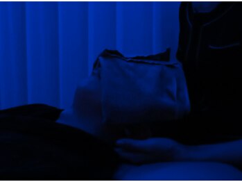 けしきのないへや/--肩甲骨から首にかけて--