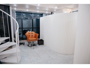 フォア(foi)/フロント・パウダールーム