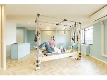 ジーンピラティスウメダ 梅田店(Gene Pilates Umeda)/産後骨盤矯正特化ピラティス