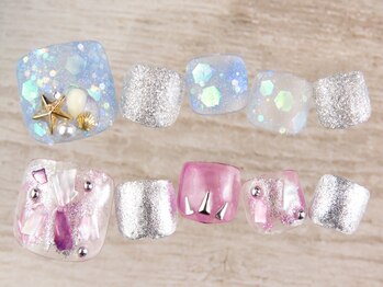 ネイルサロン アウル(Nail Salon OWL)の写真/【足元から可愛く★フット￥7000～】初回オフ無料♪大人女性向けデザイン多数♪駅近＆22時まで営業◎