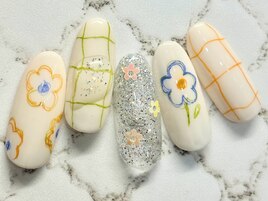 フラワー 春ネイル 落書きネイル