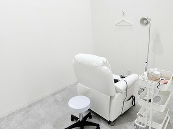 カルフールノア つくば店(Carrefour noa)の写真/【19時以降も予約OK】仕事帰りやイベント前日等に行けるつくば駅のまつげパーマ・パリジェンヌサロン♪