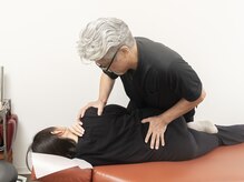 ノイエクラフト/腰の施術