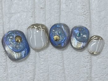 ハニービービー(Honey Bee Bee)/ぷっくり夏ネイル