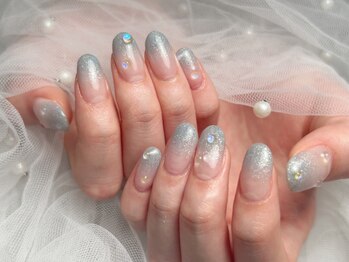 エムティーネイル(M.T nail)の写真/シンプルな中にもトレンドをおさえたデザインで周りと差がつく♪あなたの理想のネイルを叶えます！