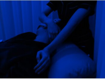 けしきのないへや/--首すじストレッチ--