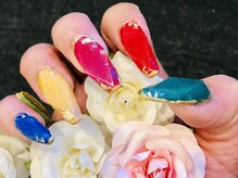 ブリエカドー(Briller Cadeau)/スカルプ宝石ネイル