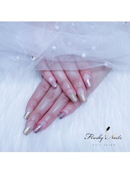 フラッシーネイルズ(Flashy Nails)/長さ出しラメグラ♪