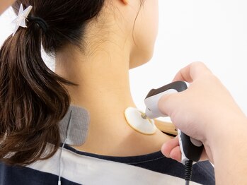 ネクスト鍼灸骨盤整骨院(Next鍼灸骨盤整骨院)/高電圧の電気刺激で痛みを軽減