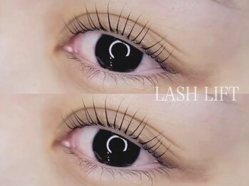 フィー(Fee)/モテまつ毛♪