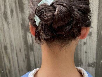 ウナ(UNNA)/WAX脱毛（全顔/眉/うなじ）