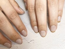 フレイムス アイラッシュ アンド ネイル(FRAMES)/ヌーディー細フレンチ