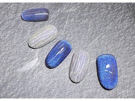 流行中！バカラネイル¥6,980