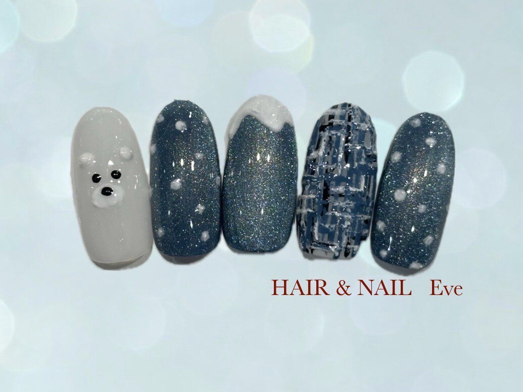 2025年秋トレンド】ネイビー ツイードのネイルデザイン集｜人気