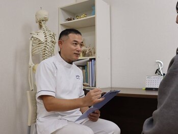 本八幡整骨院の写真/歴30年以上のベテランスタッフが不調や歪みの原因を徹底追究！辛い症状をお持ちの方、ぜひご相談ください◎
