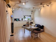 常整体院の雰囲気（リラックスできる開放的な室内）