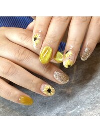 ひまわりネイル
