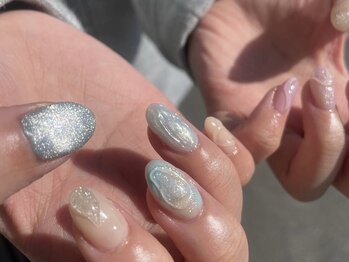 アース コアフュールボーテ 笛吹店(EARTH coiffure beaute)/マグネットネイル　7800円