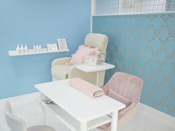 シェリー シル バイ リリック(Che'rie CIL BY LYRIQUE)/内観