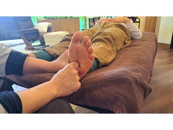 和夢(na go mu)/もみほぐし+ヘッド+足ツボ