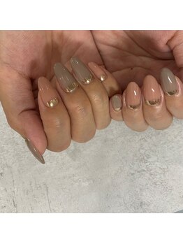 アトリエ ルー ネイルメゾン(atelier RU nail maison)/根元mirror