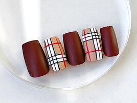 バーバリーチェックネイル