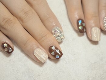 B's amor 大府店 Nail design