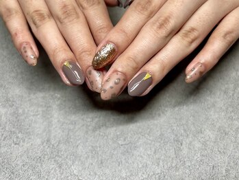 ネイルアンドアイラッシュ シヴァ(Siva)/