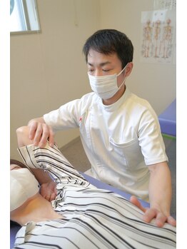 りらく整体 あおば/肩こり/腰痛/骨盤矯正/自律神経