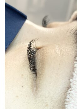 ラルジュヘアイコール(Large hair equal)/フラットラッシュ/まつエク