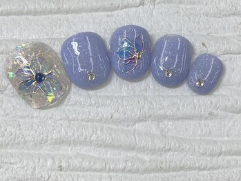 ハニービービー(Honey Bee Bee)/春くすみ紫ネイル