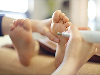 巻き爪補正店　豊橋店【巻き爪・魚の目・角質・副爪】【5月上旬オープン（予定）】の写真/【トータル足裏角質ケア60分¥9900→¥8250】ガサガサかかとは卒業！固くなった角質を徹底除去しつるすべに♪