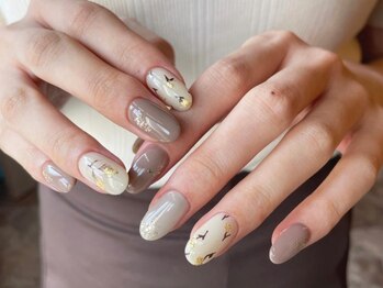 アイネイルズ 梅田店(I nails)/小花ニュアンスネイル