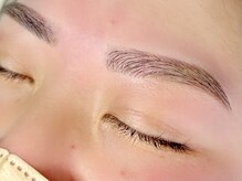 アンジェニック(&genic)の雰囲気（お顔に合わせた立体的な眉毛も美しく大好評）