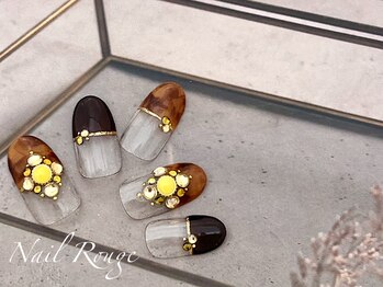 ネイルルージュ(Nail Rouge)/べっ甲柄フレンチネイル