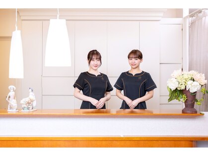 キャロリーヌ新宿店の写真