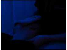 けしきのないへや/--首のツボ押し--