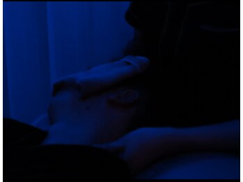 けしきのないへや/--首のツボ押し--