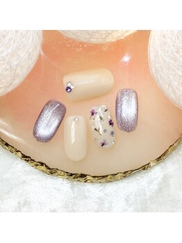 ベリー(berry)/定額¥6500 ビー玉マグとお花