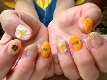 アミュリー ネイル アトリエ(Amury nail atelier)/ひまわり クリア ちぐはぐ 大人