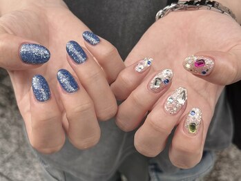 エムスラッシュ センター南(M.SLASH)/左右バラバラネイル