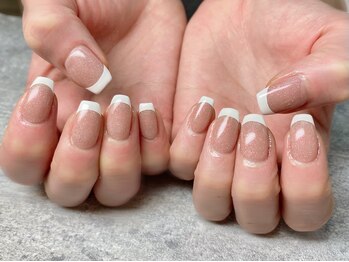 ジュベルビューティー(Jebel Beauty)/白フレンチ+ベースカラー