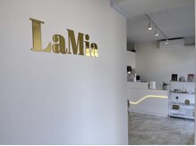 ラミア(LaMia)の雰囲気（サロン入口♪暖かいライトが迎えてくれます♪）