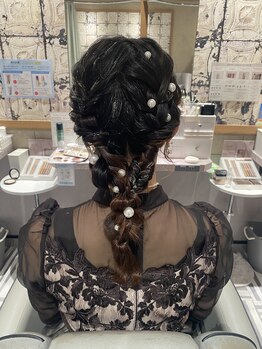 アトリエはるか ペリエ西船橋店/アシンメトリー編み下ろし