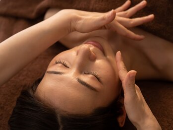 シャルール(Chaleur)の写真/年齢とともに感じるくすみ・ゴワつきに。肌のめぐりを整え、ハリツヤのある印象へ。
