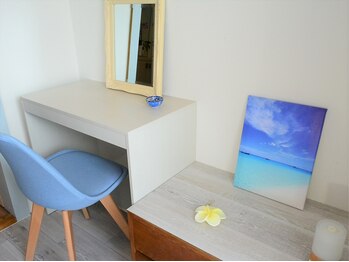 タモン(TUMON)/ヘアメイクお直しスペース