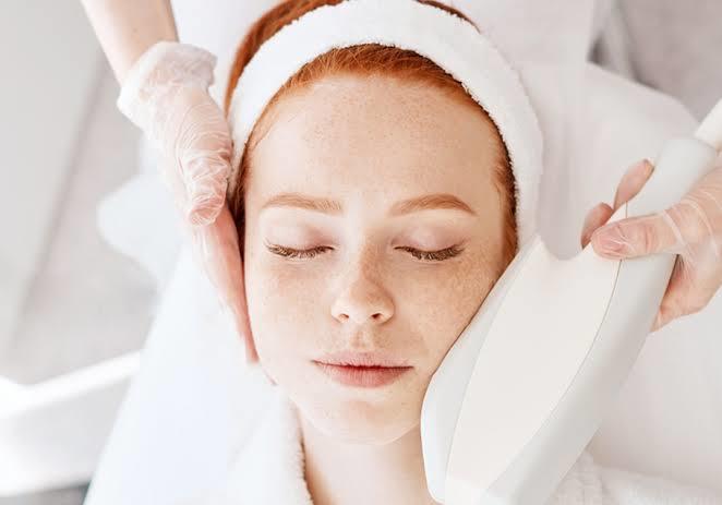 【大人気】お顔脱毛/艶肌コラーゲンパック付き ☆メイクノリ抜群☆ 