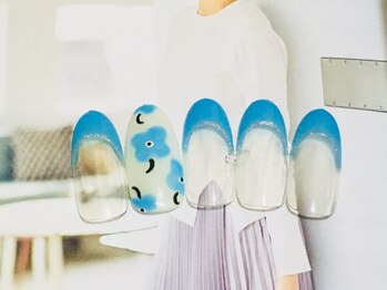 お気軽ビューティエーヴィヒ(Ewig)/4月キャンペーンネイル♪