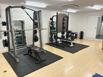 りかねすの写真/【トレーニングが初めてで不安な方に◎】初心者でもOK。トレーニングジムを完備した健康スタジオ！